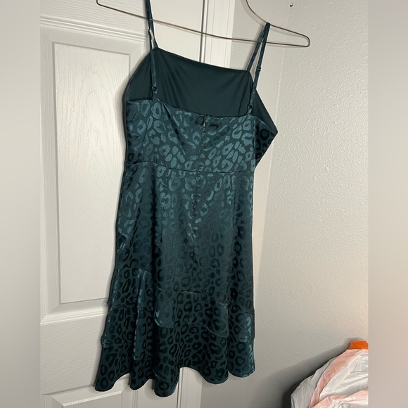 Shiny cheetah print dress - Picture 3 of 3